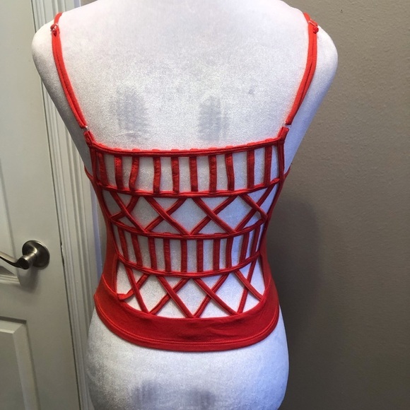 Lattice Work Cropped Tank Silvergate Size Small - Picture 8 of 9